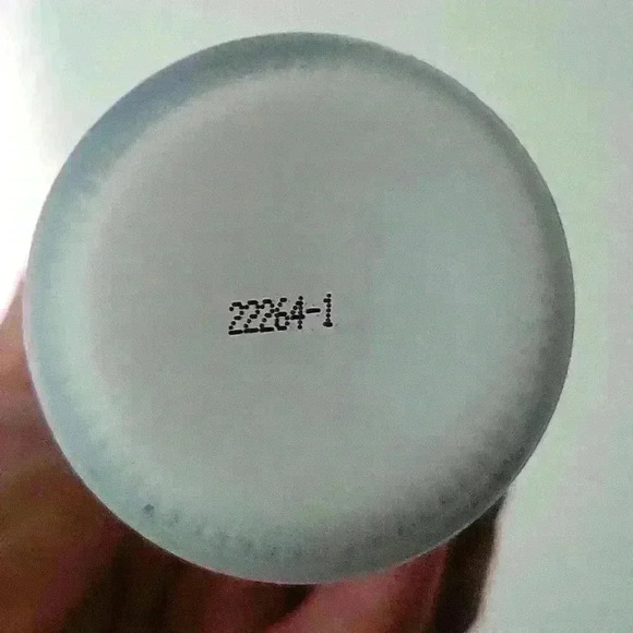 Plumping facial elixir - Picture 3 of 3